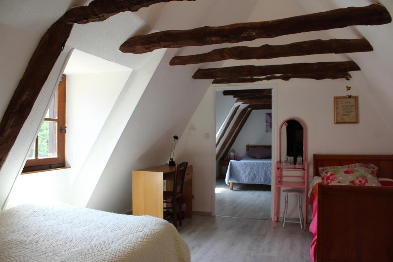 Halte Aux Places Marcillac-Saint-Quentin Luaran gambar